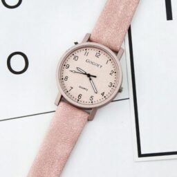 Beige spalvos laikrodis