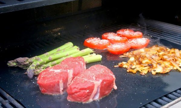 Daugiafunkcinis nelimpantis kilimėlis „Grill&Bake“