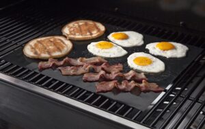 Daugiafunkcinis nelimpantis kilimėlis „Grill&Bake“