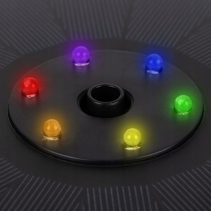 Spalvingas LED RGB fontanas su saules kolektoriumi