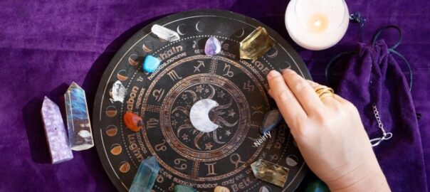 Akmenys pagal zodiako ženklą