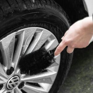 Automobilio ratlankių valymo šepetys kaina internetu