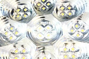 LED Laiptų lempa su judesio jutikliu kaina internetu
