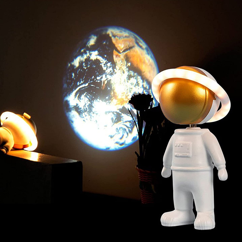 Naktinis projektorius "Astronautas" kaina internetu