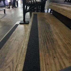 Neslidi laiptų juosta (juoda) kaina internetu