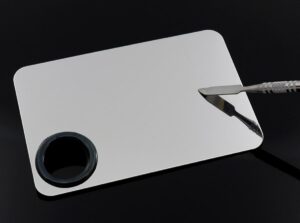 Paletė kosmetikos maišymui kaina internetu