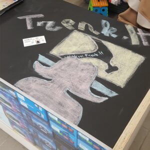 Priklijuojama Piešimo Lenta su Kreidelėmis "Lipdukas" kaina internetu