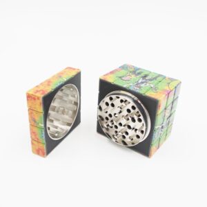 Tabako smulkintuvas "RUBIK CUBE" kaina internetu