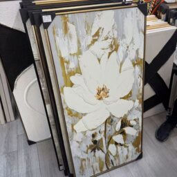 „Baltoji magnolija“ reljefinis vertikalus paveikslas, 60 × 120 cm kaina internetu