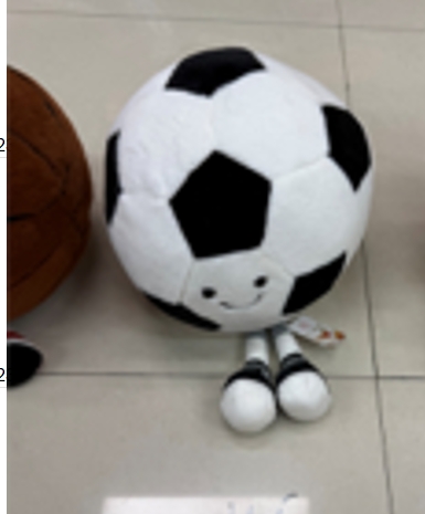 Pliušinis futbolo kamuolys su kojytėmis kaina internetu