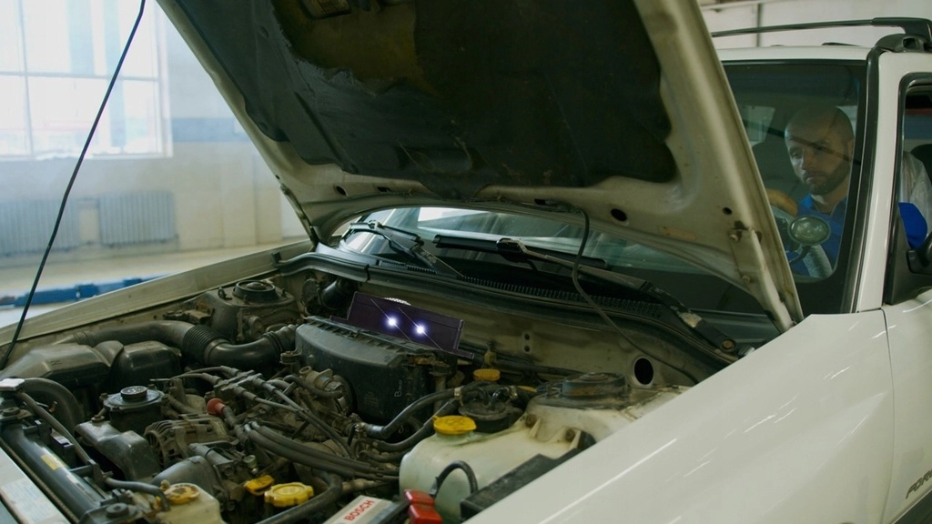 Automobilinis kiaunių, pelių ir žiurkių baidytuvas su LED blyksniais, maitinamas baterijomis kaina internetu